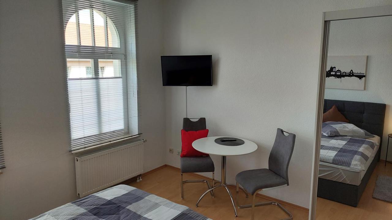 Neu! In * Erfurt